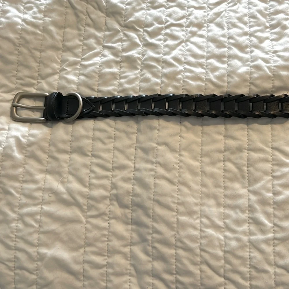 BLACK LEATHER BELT•BLACK•26” FROM BUCKLE•GENUINE LEATHER•NEW CONDITION